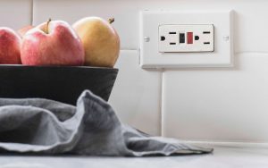 Fruit bowl and outlet | Test your GCFI outlet