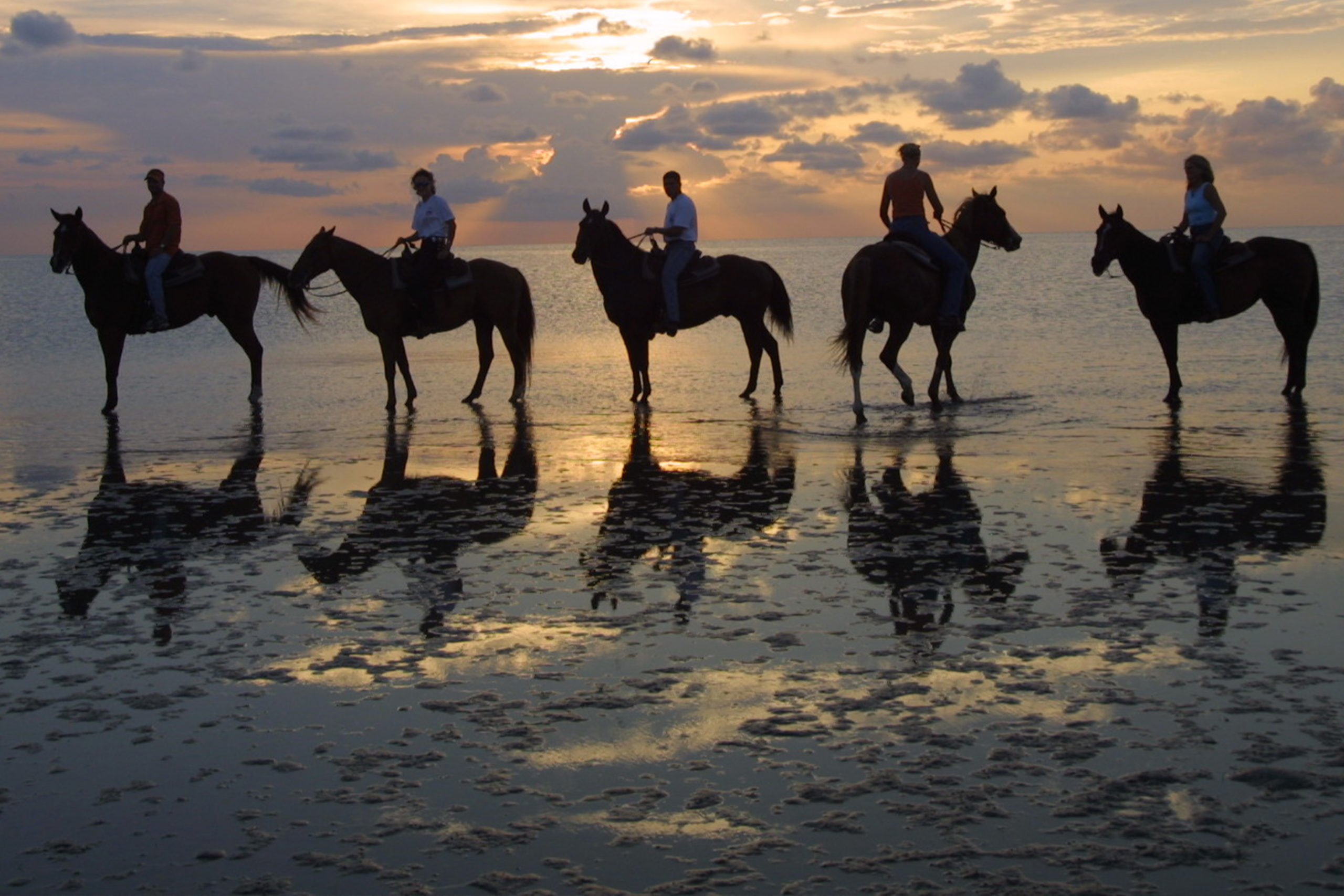 10 Ways to Explore Texas on Horseback