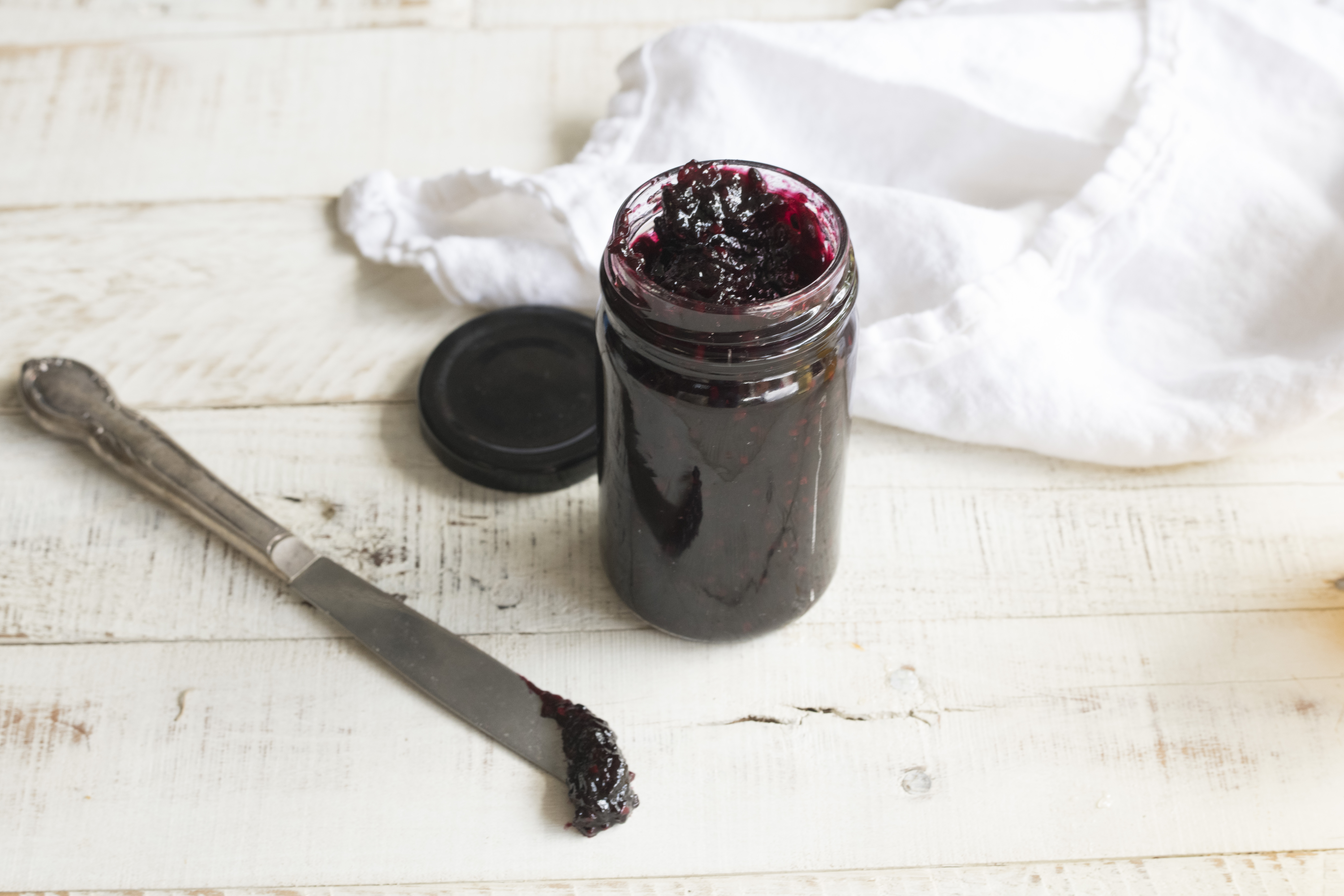 Texas jellies - blackberry and jalepeno