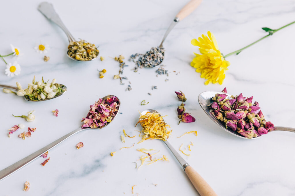 7 Edible Flower Recipes for Spring