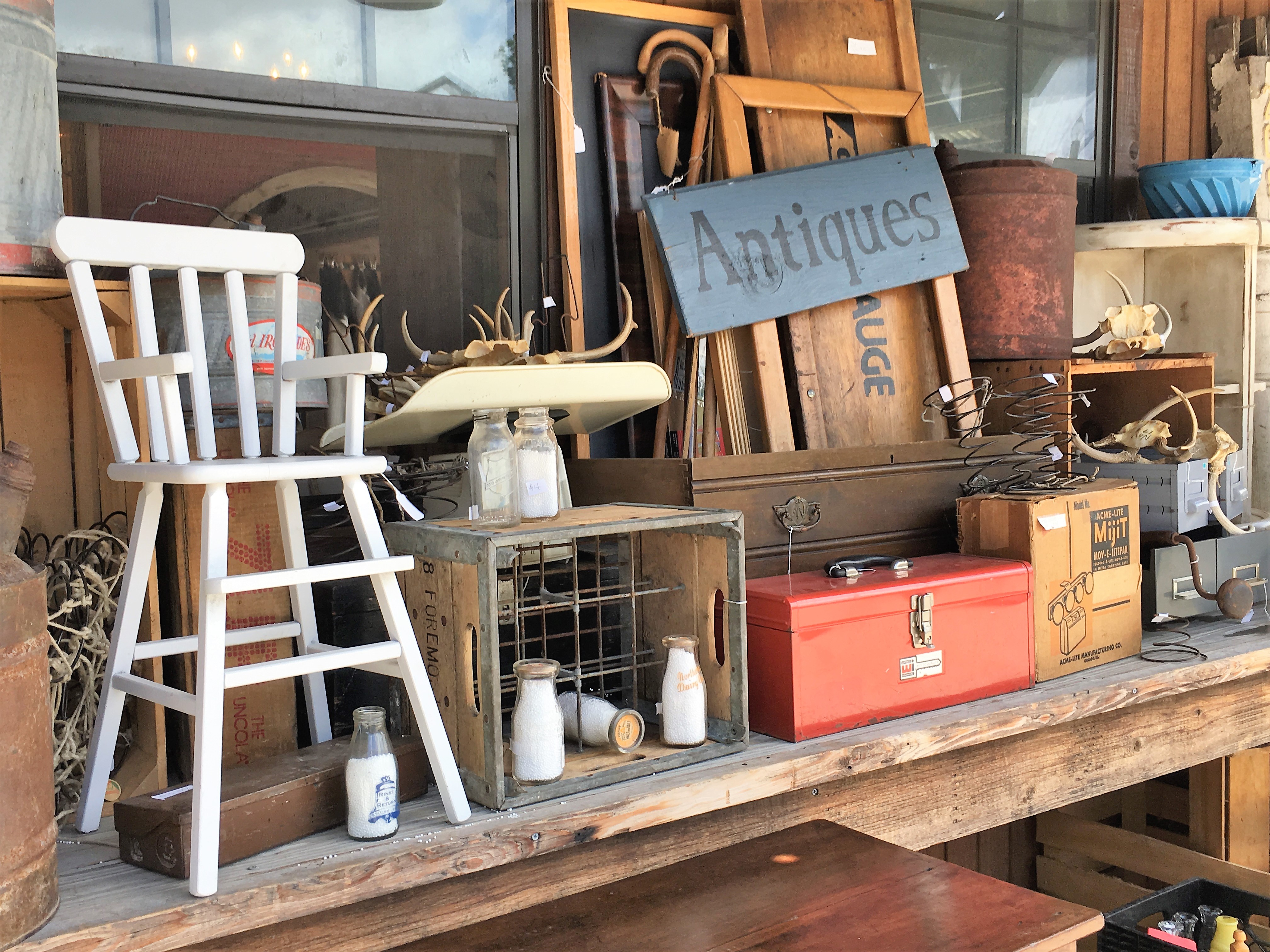 12 Spots to Hunt for Texas Antiques