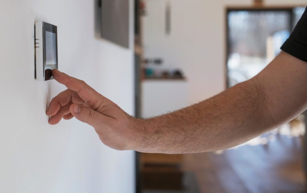 How to Set Your Thermostat in Summer