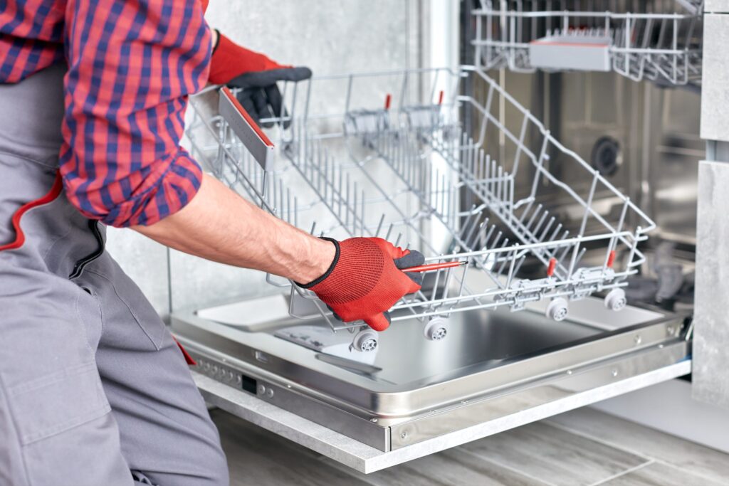 How to Clean a Dishwasher