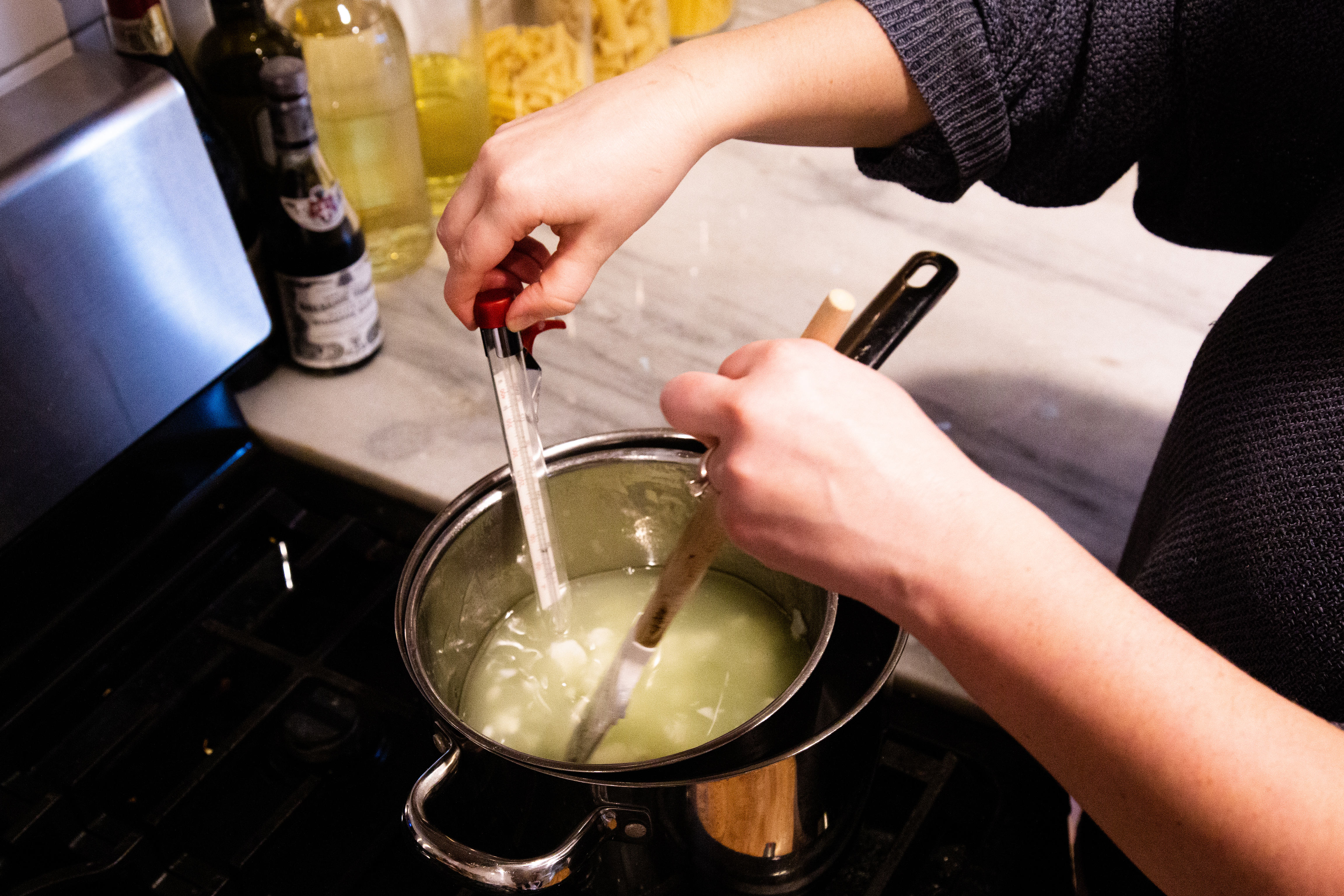 how to make holiday candles