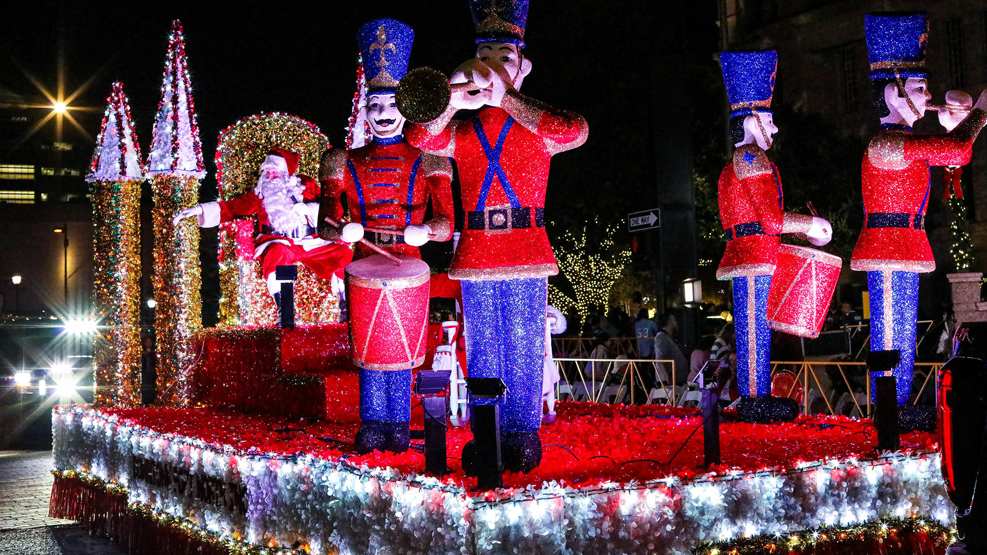 Don’t Miss These Texas Holiday Parades